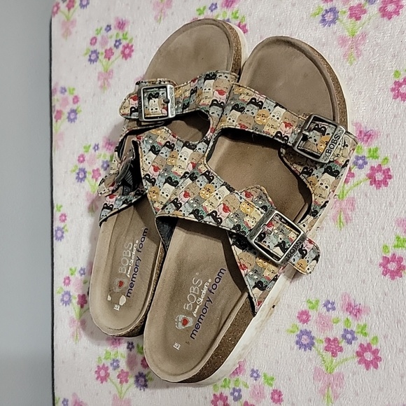 BOBS from Skechers Shoes - BOBS from Sketchers Cat Print Sandals